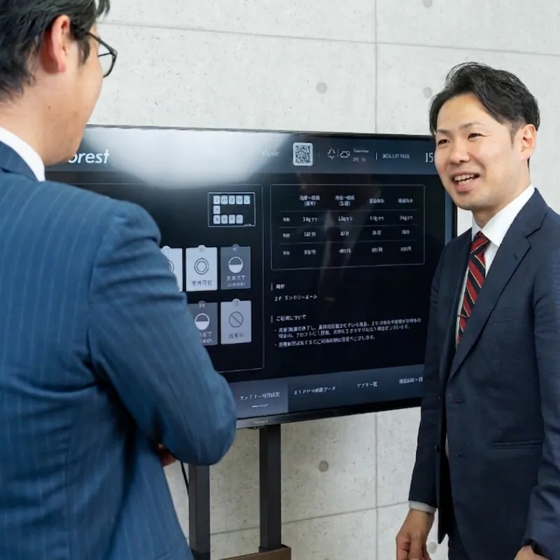 画像：VOD画面を説明している様子